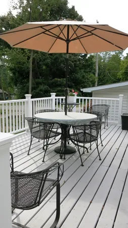 $229,900 | 400 Parkwood Drive, Jonesville, MI 49250