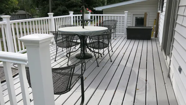 $229,900 | 400 Parkwood Drive, Jonesville, MI 49250