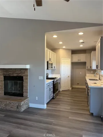 $2,395 | 16146 Winona Street, Victorville, CA 92395