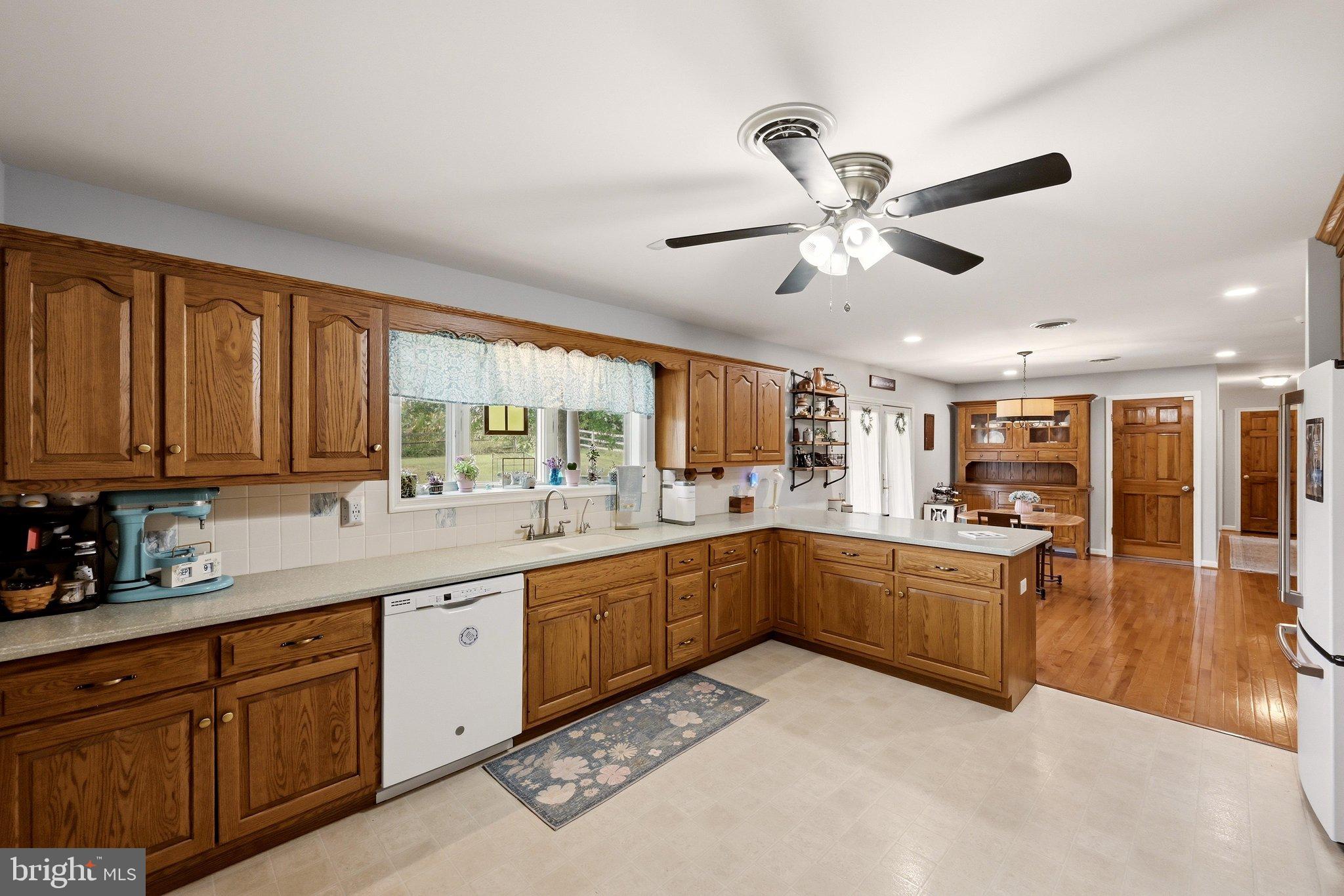 17217 Lappans Road Hagerstown, MD 21740 - Photo 15 of 62 Kitchen