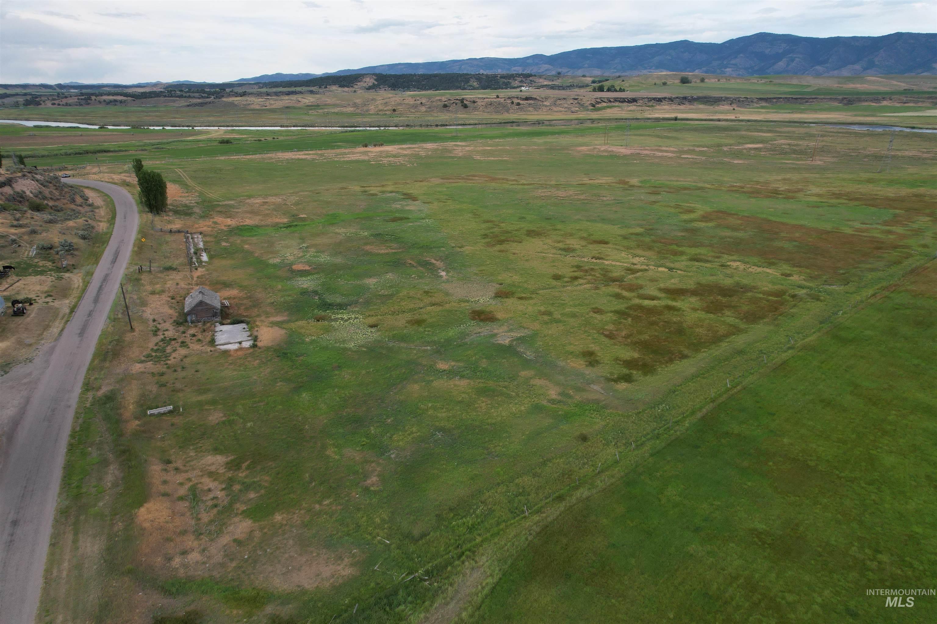 392 River Road Grace, ID 83241 - Photo 7 of 31