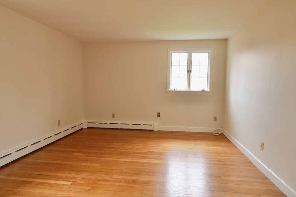 35 Neville Road Framingham, MA 01702 - Photo 13 of 29 Gallery Image 13