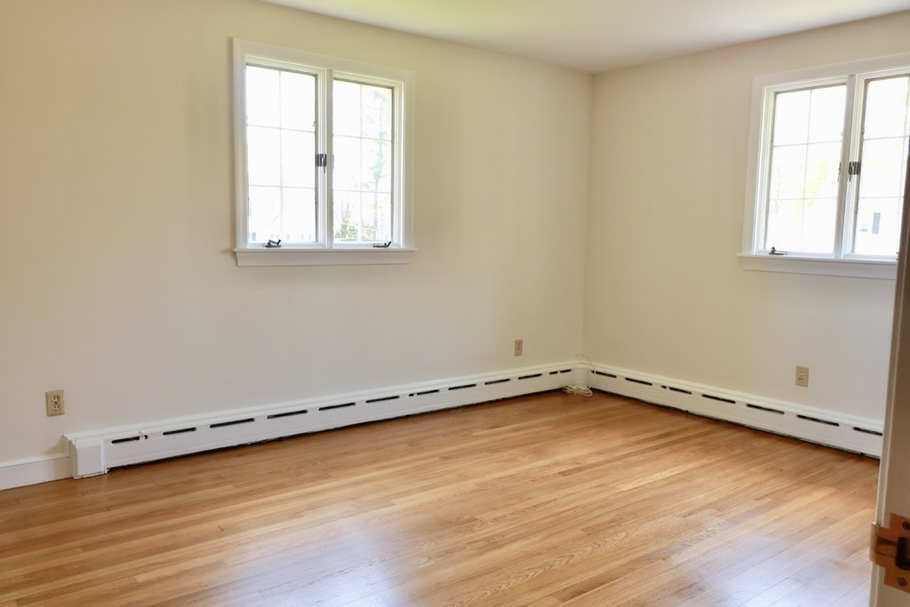 35 Neville Road Framingham, MA 01702 - Photo 16 of 29 Gallery Image 16