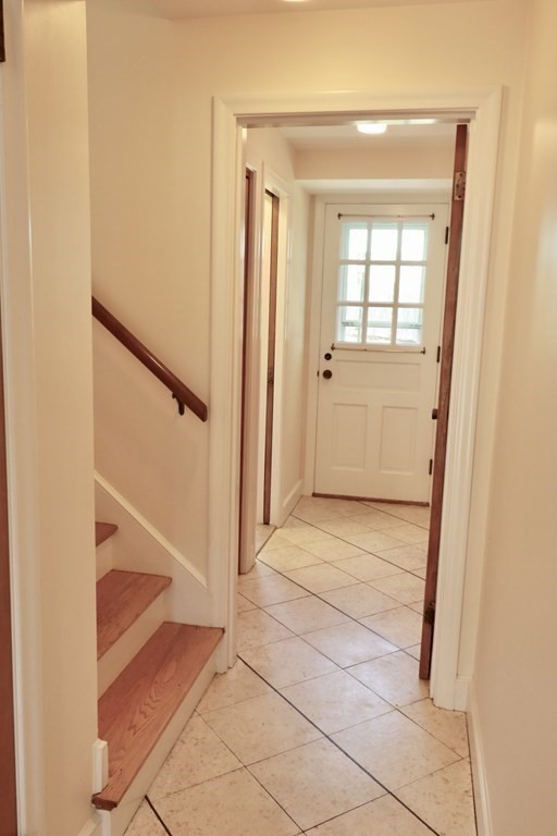 35 Neville Road Framingham, MA 01702 - Photo 18 of 29 Gallery Image 18