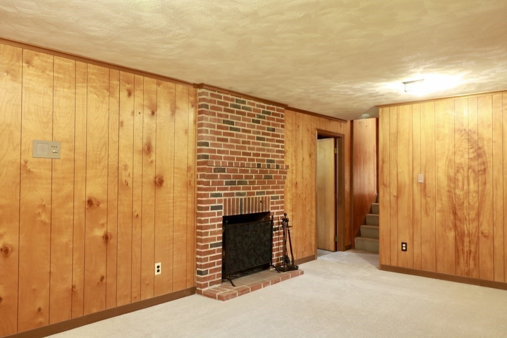 35 Neville Road Framingham, MA 01702 - Photo 21 of 29 Gallery Image 21