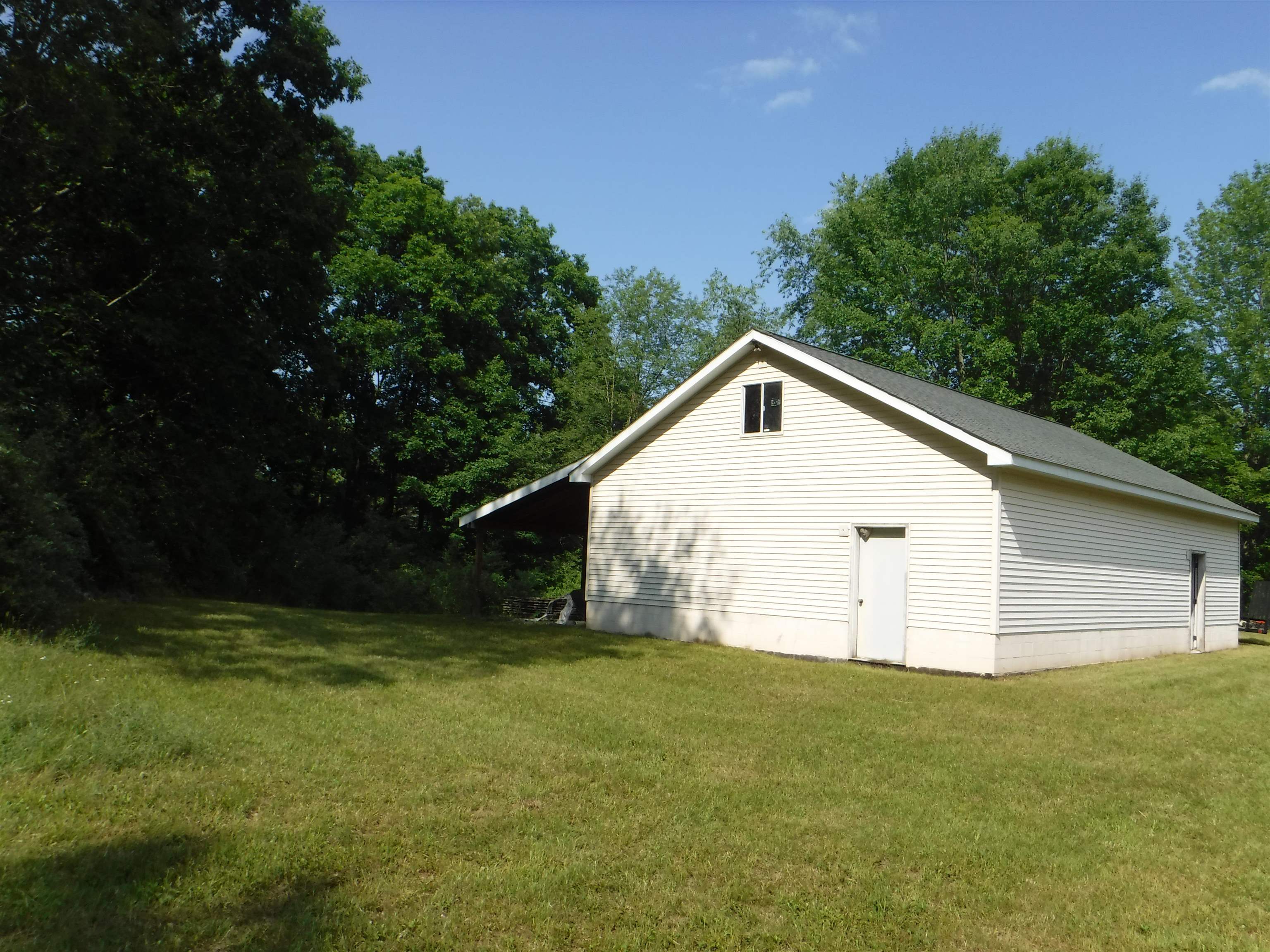 2750 South Poor Farm Road Greenbush, MI 48738 - Photo 2 of 10