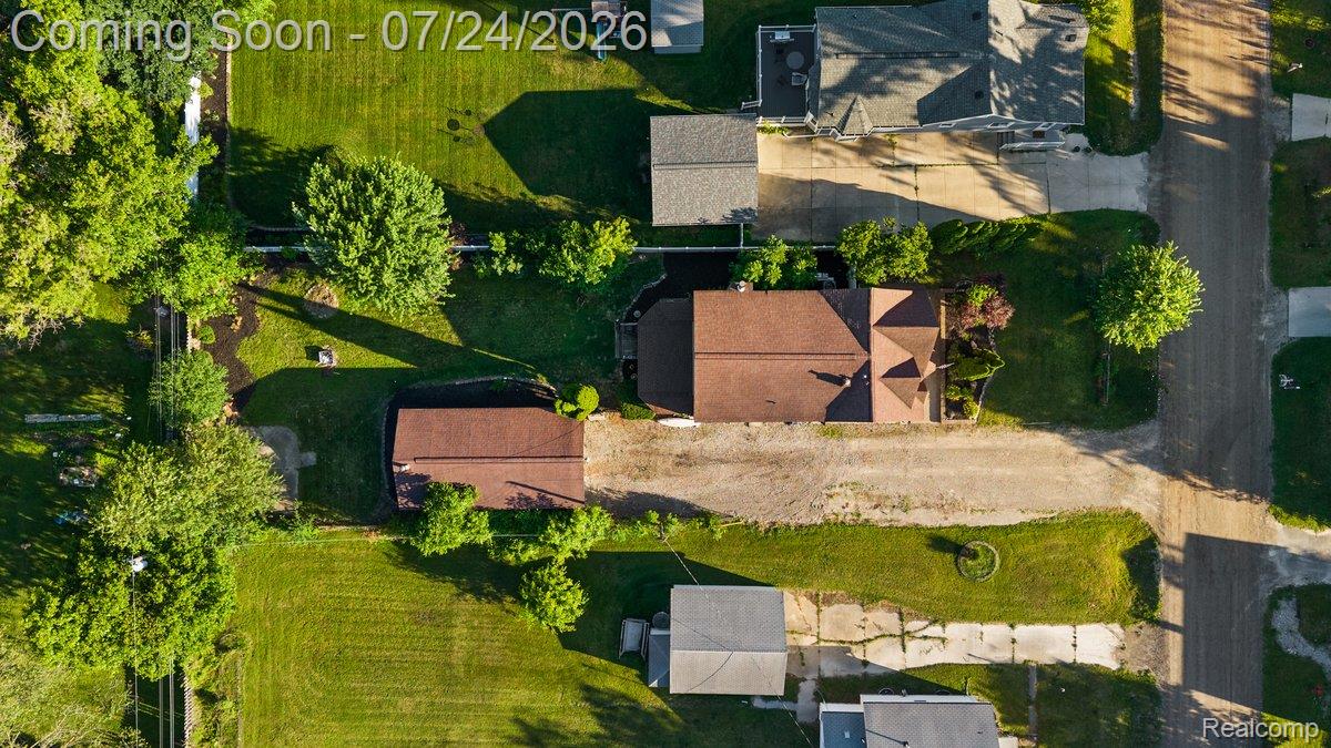 3067 Avalon Road Rochester, MI 48309 - Photo 10 of 38 3067 Avalon Rd-32.jpg