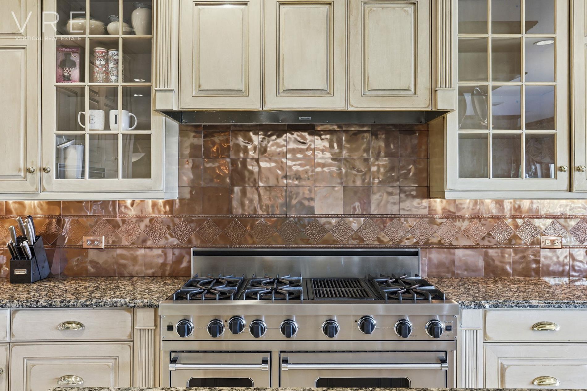 3411 Country Club Road Bronx, NY 10465 - Photo 6 of 25