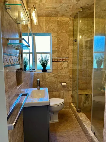 $2,600 | 1001 7th Street, Unit 104, Miami Beach, FL 33139