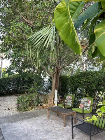 $2,600 | 1001 7th Street, Unit 104, Miami Beach, FL 33139