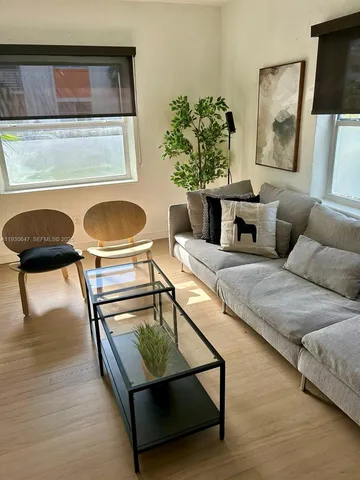 $2,600 | 1001 7th Street, Unit 104, Miami Beach, FL 33139