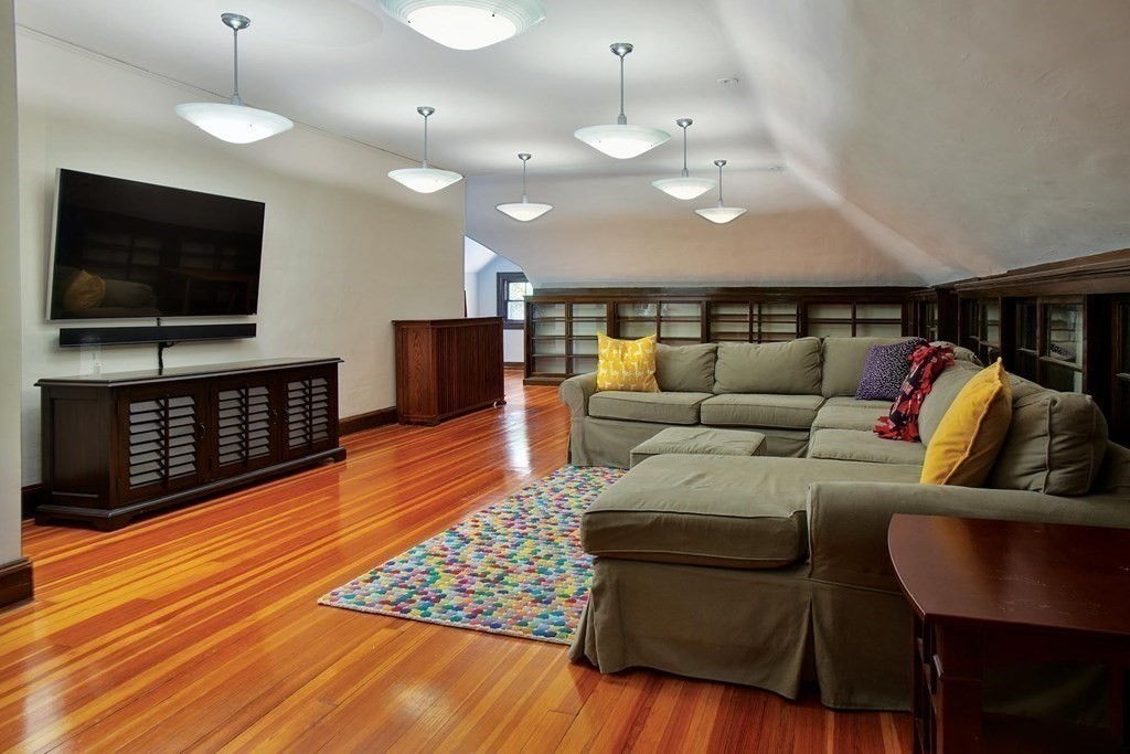 248 Buckminster Road Brookline, MA 02445 - Photo 21 of 24