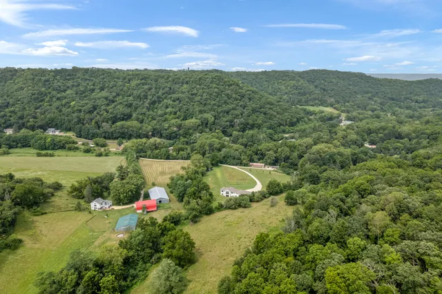 $995,000 | 36415 Homer Valley Lane, Winona, MN 55987