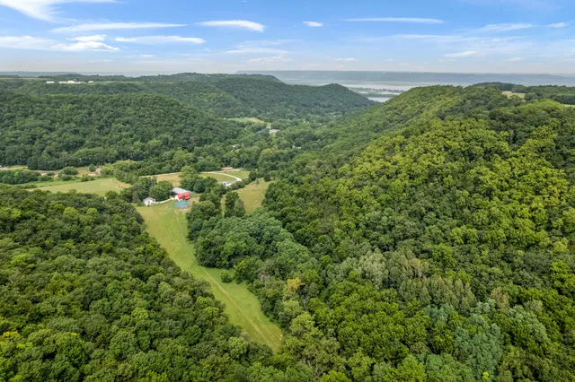 $995,000 | 36415 Homer Valley Lane, Winona, MN 55987