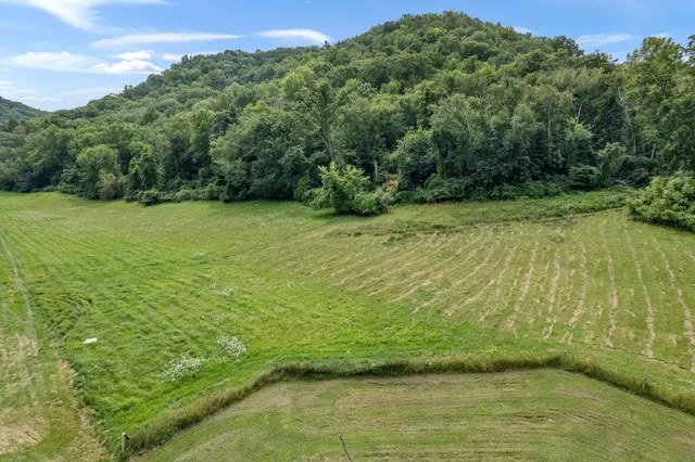 $995,000 | 36415 Homer Valley Lane, Winona, MN 55987