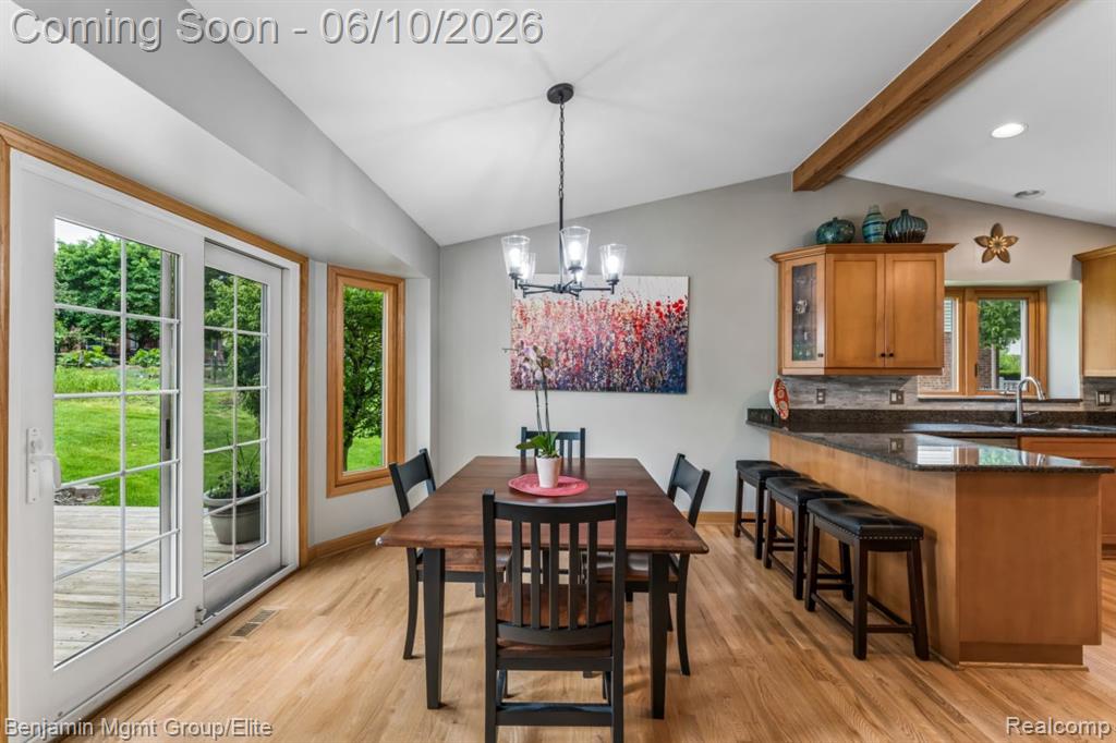 2072 Cumberland Road Rochester, MI 48307 - Photo 12 of 34