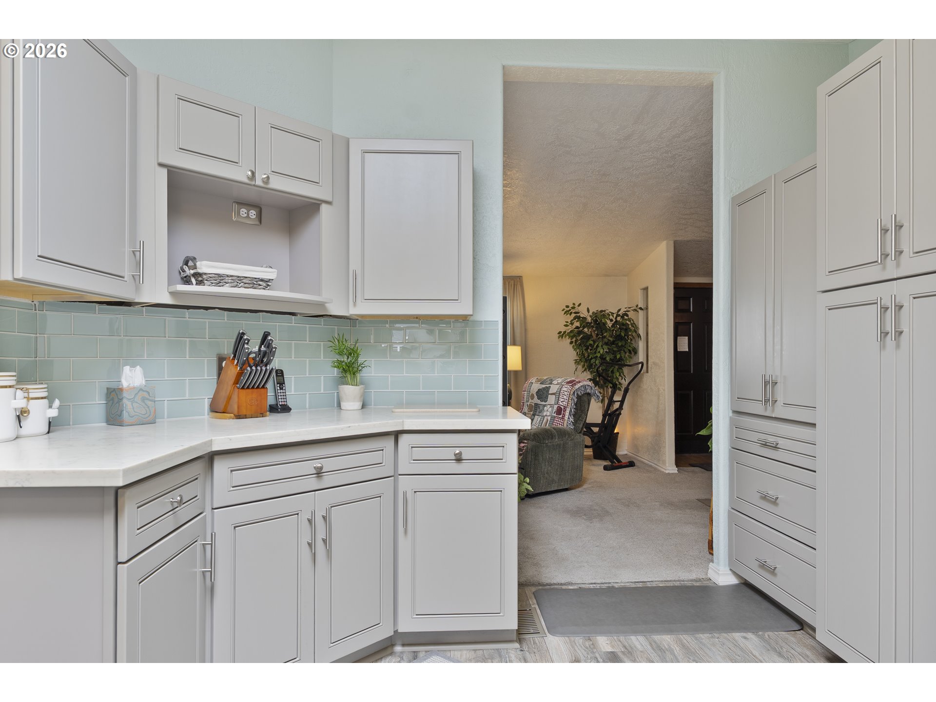 17561 Hancock Way Beaverton, OR 97006 - Photo 2 of 48