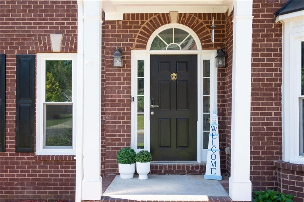 2932 Sunset View Circle Suwanee, GA 30024 - Photo 4 of 54