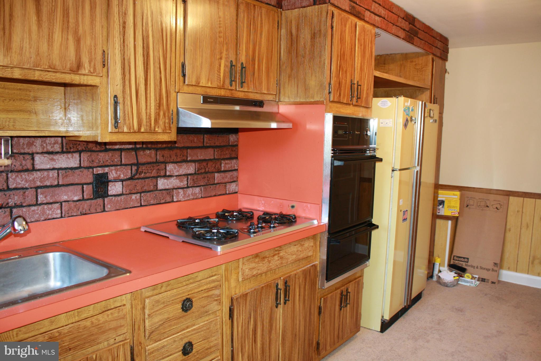 1506 Barrett Road Baltimore, MD 21207 - Photo 8 of 30 Kitchen