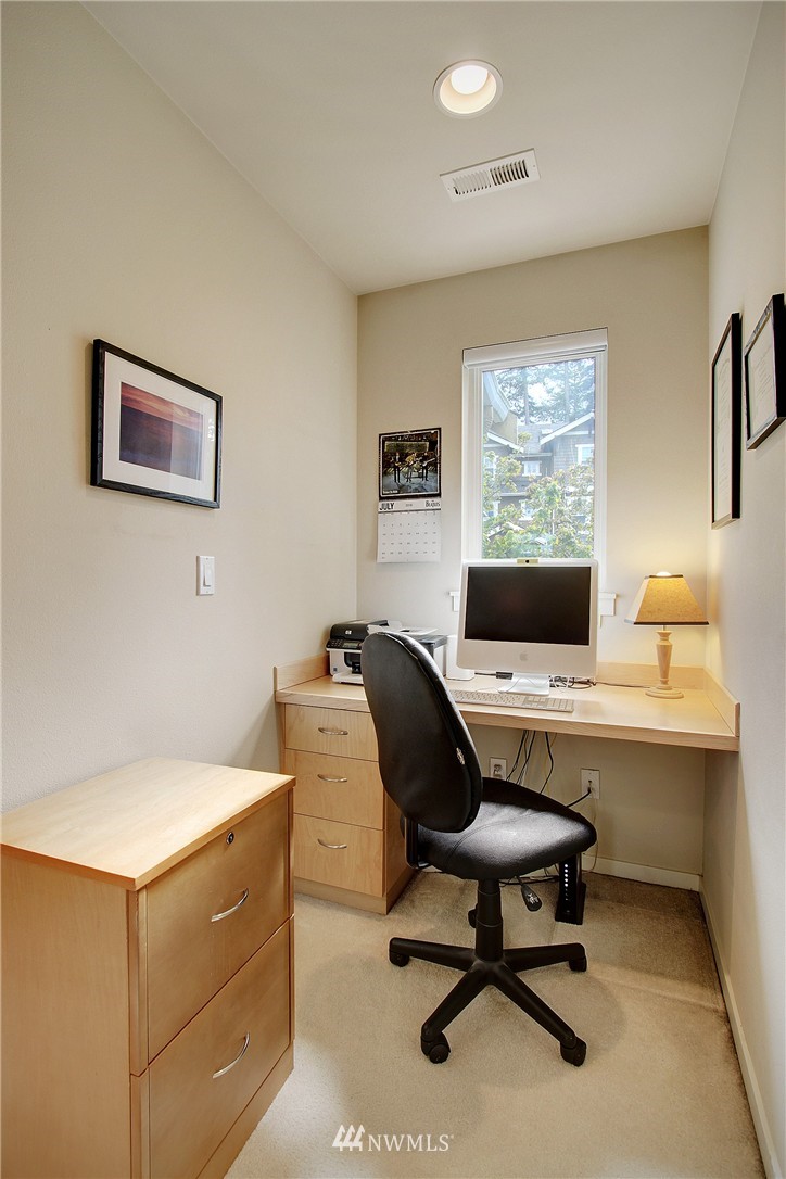 81 Sky Ridge Road Northwest Issaquah, WA 98027 - Photo 11 of 18
