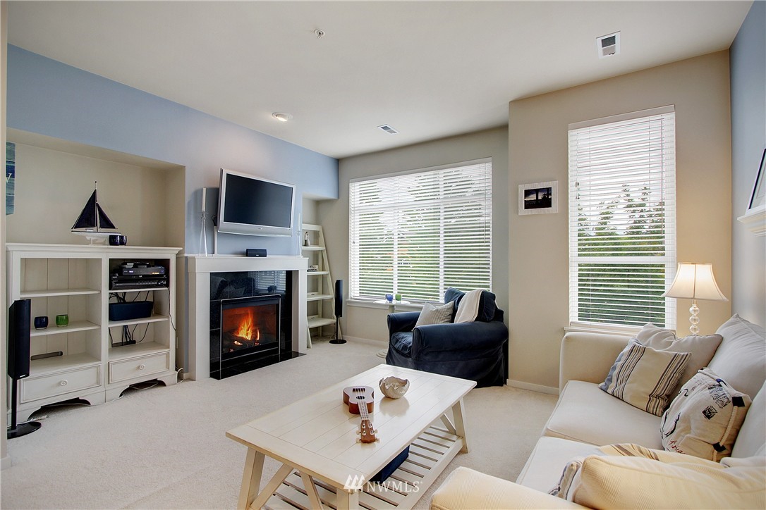 81 Sky Ridge Road Northwest Issaquah, WA 98027 - Photo 5 of 18