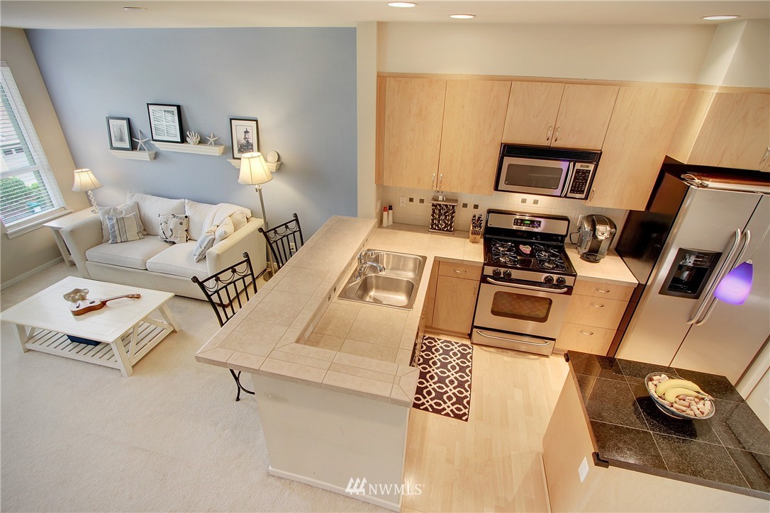 81 Sky Ridge Road Northwest Issaquah, WA 98027 - Photo 10 of 18