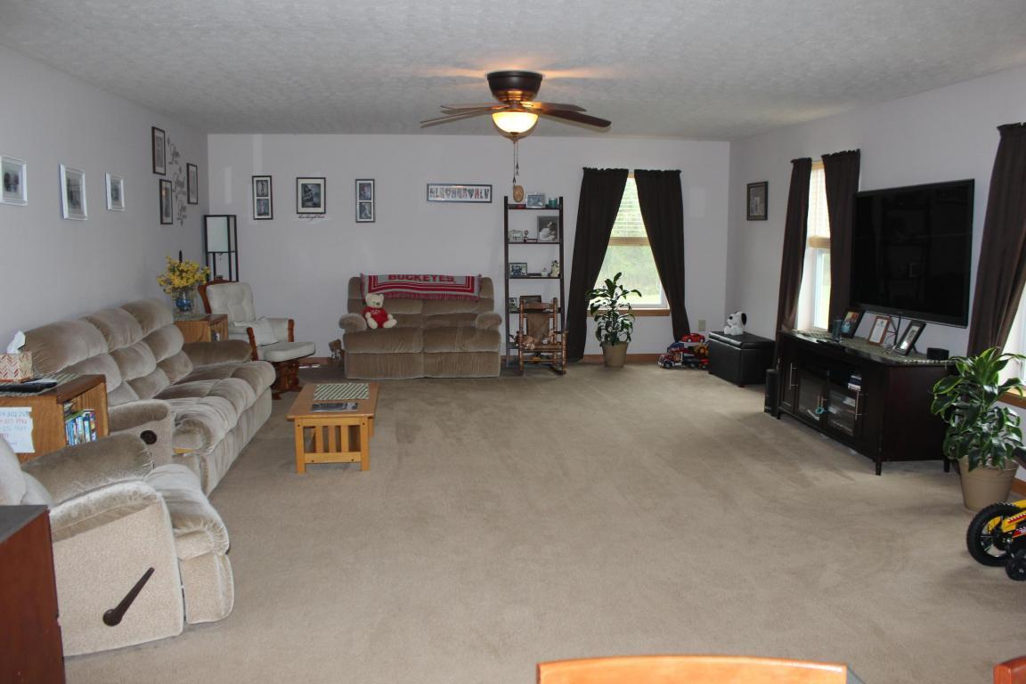 4895 Julian Road Southwest Amanda, OH 43102 - Photo 11 of 17