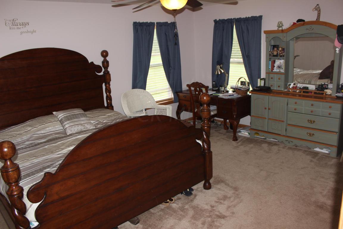 4895 Julian Road Southwest Amanda, OH 43102 - Photo 13 of 17