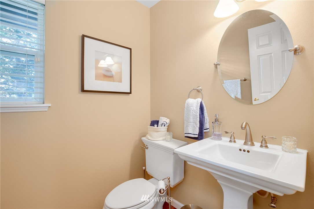 16045 Southeast 170th Court Renton, WA 98058 - Photo 19 of 25 Gallery Image 19