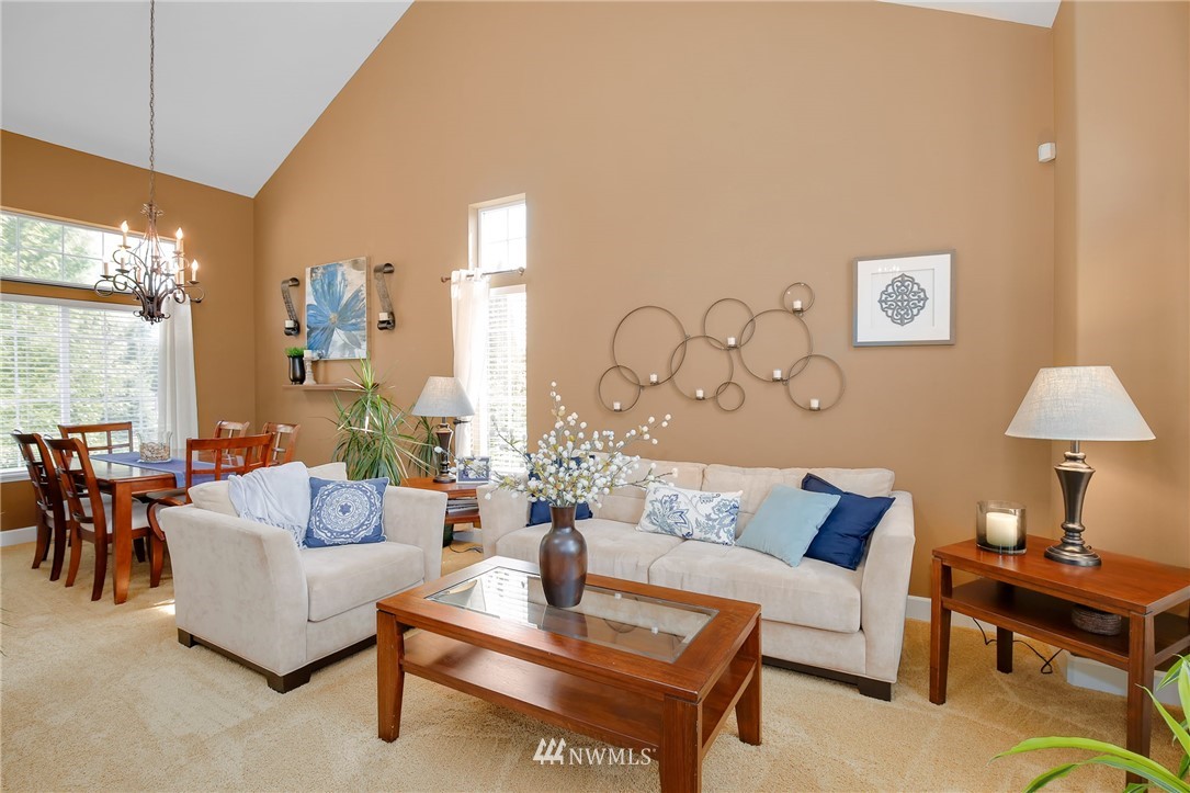 16045 Southeast 170th Court Renton, WA 98058 - Photo 3 of 25 Gallery Image 3