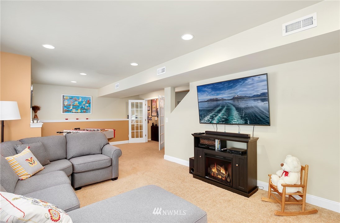 16045 Southeast 170th Court Renton, WA 98058 - Photo 21 of 25 Gallery Image 21
