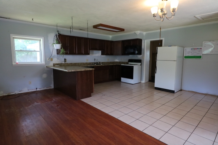 14463 Day Road Mishawaka, IN 46545 - Photo 5 of 13