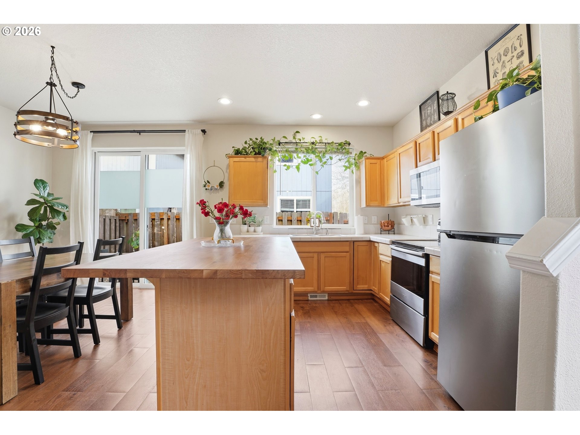 17601 Southwest Jay Street Beaverton, OR 97003 - Photo 8 of 27