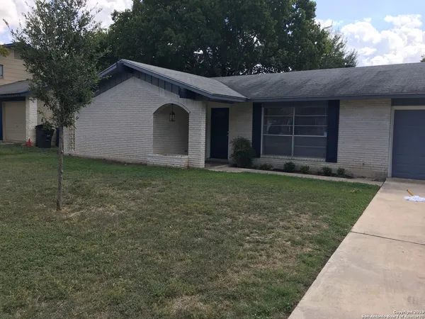 $1,600 | 4110 First View Drive, San Antonio, TX 78217