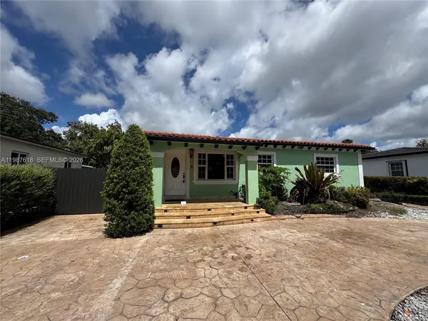 $3,300 | 551 East 60th Street, Hialeah, FL 33013