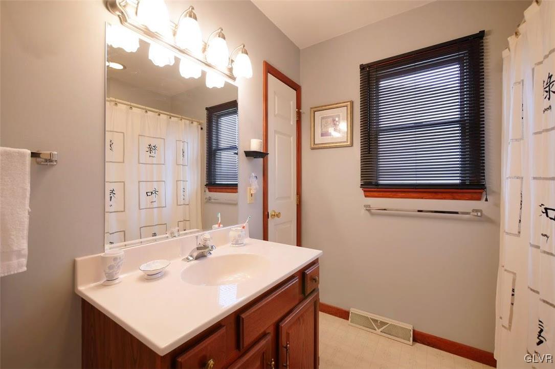 241 Maple Street Coplay, PA 18037 - Photo 21 of 31 Gallery Image 21