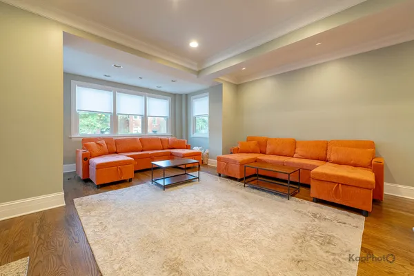 $3,500 | 3639 North Troy Street, Unit 2, Chicago, IL 60618