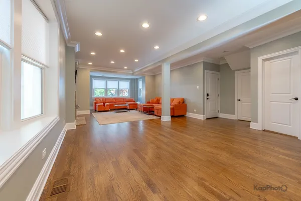 $3,500 | 3639 North Troy Street, Unit 2, Chicago, IL 60618