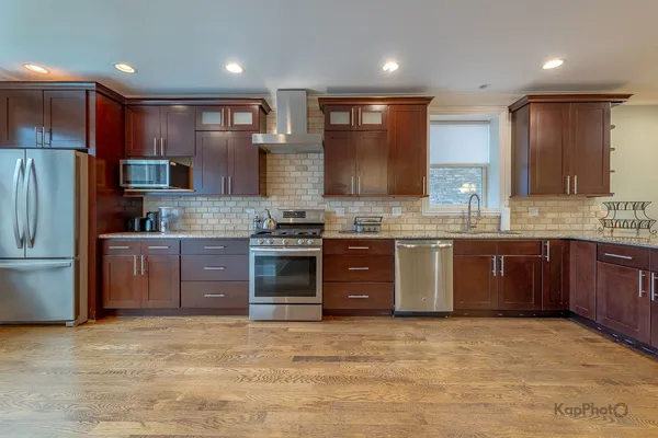 $3,500 | 3639 North Troy Street, Unit 2, Chicago, IL 60618