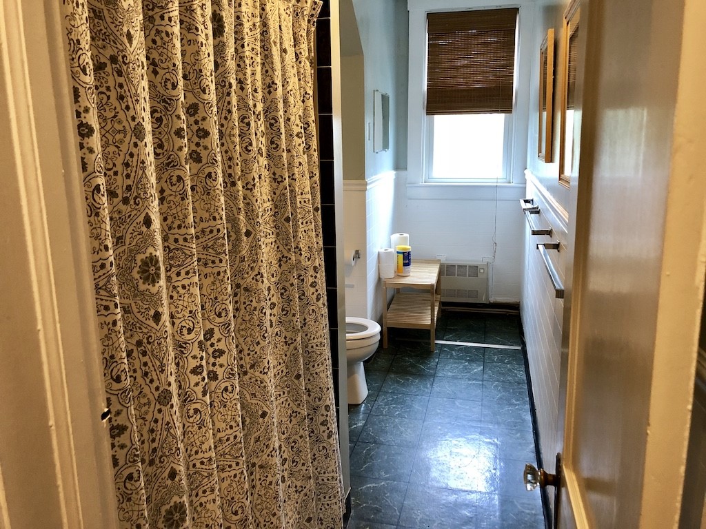 96 Rhode Island Avenue, Unit 5 Newport, RI 02840 - Photo 6 of 24