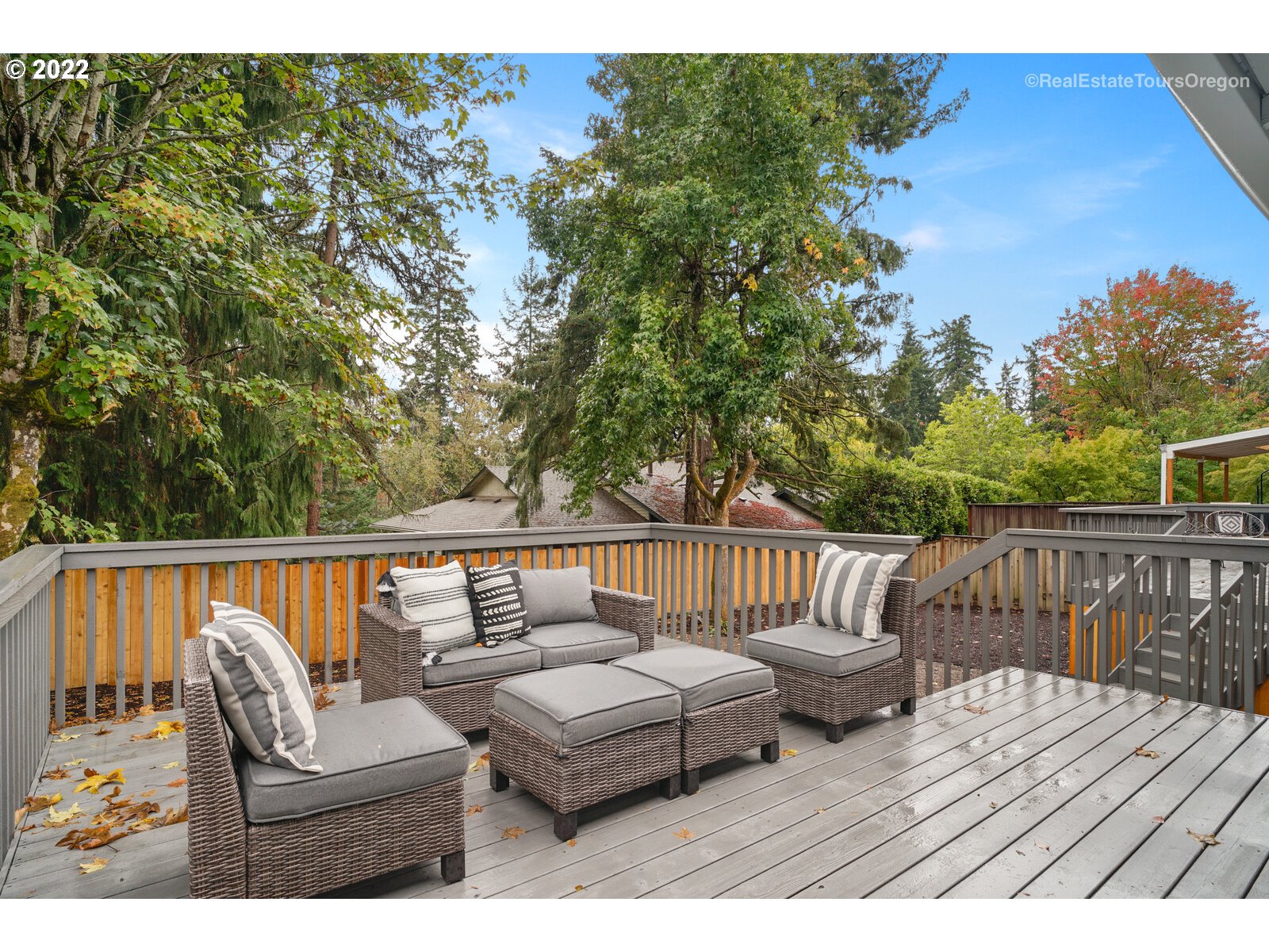11280 Southwest Viewmount Court Tigard, OR 97223 - Photo 25 of 31 a view of sitting area on roof deck with furniture