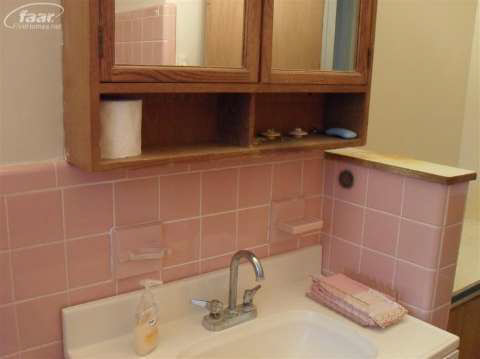 1093 East Hill Road Flint, MI 48507 - Photo 16 of 19 20385902-15.JPG