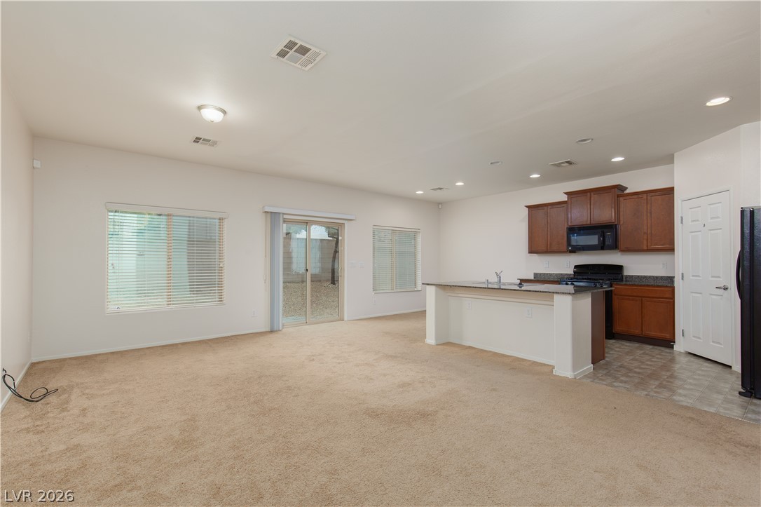 2875 Rough Green Street Las Vegas, NV 89117 - Photo 6 of 32
