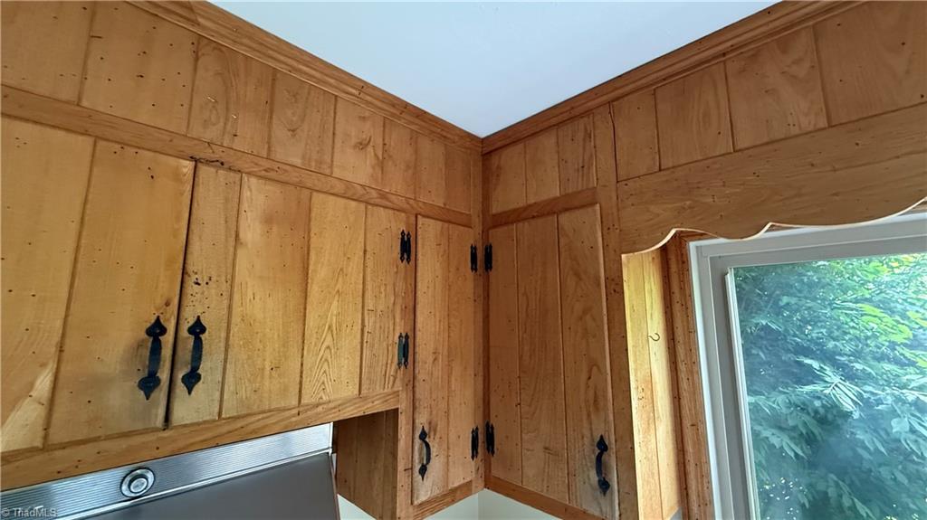 194 Abbey Road Boone, NC 28607 - Photo 17 of 31 Wormy Chestnut Cabinets