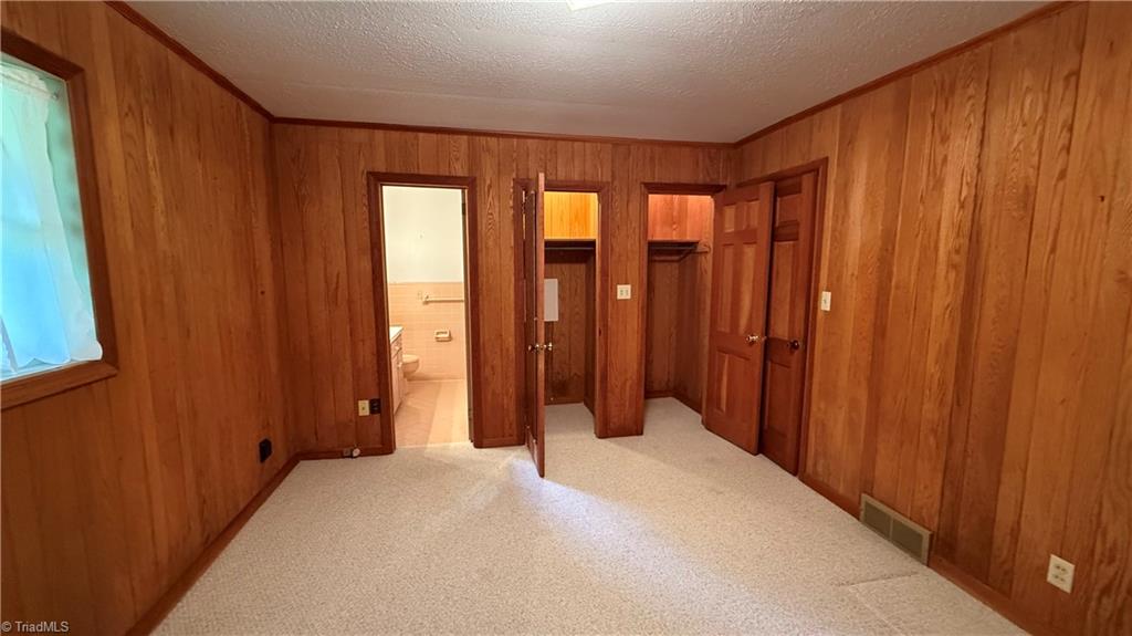 194 Abbey Road Boone, NC 28607 - Photo 27 of 31 Bedroom with en-suite bathroom