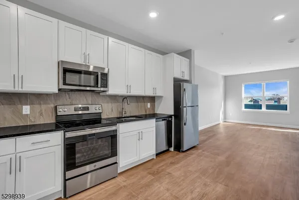$2,300 | 2003 Morris Avenue, Unit 316, Union, NJ 07083