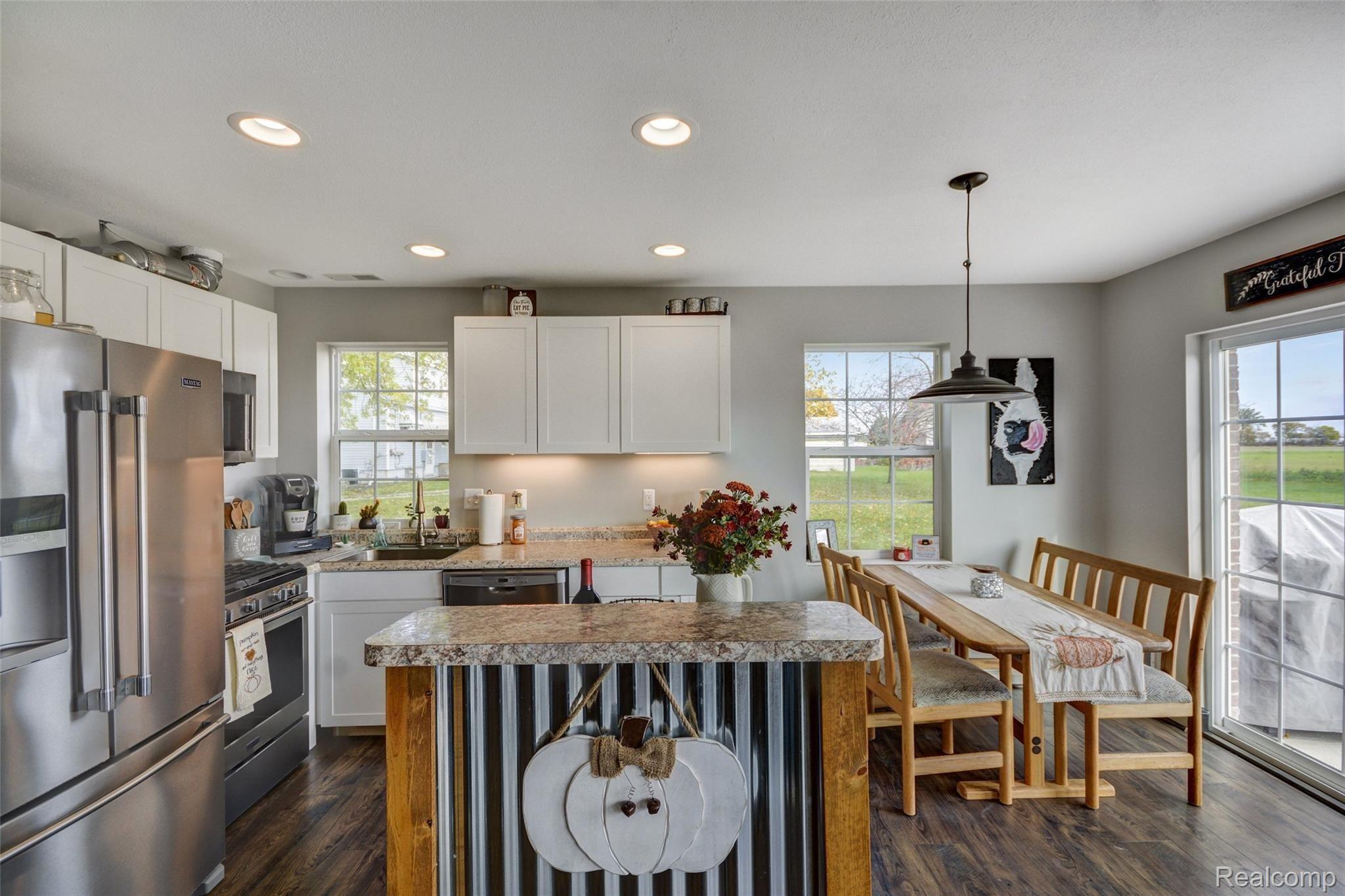 10572 Otter Road Carleton, MI 48117 - Photo 7 of 37 Otter_7.jpg