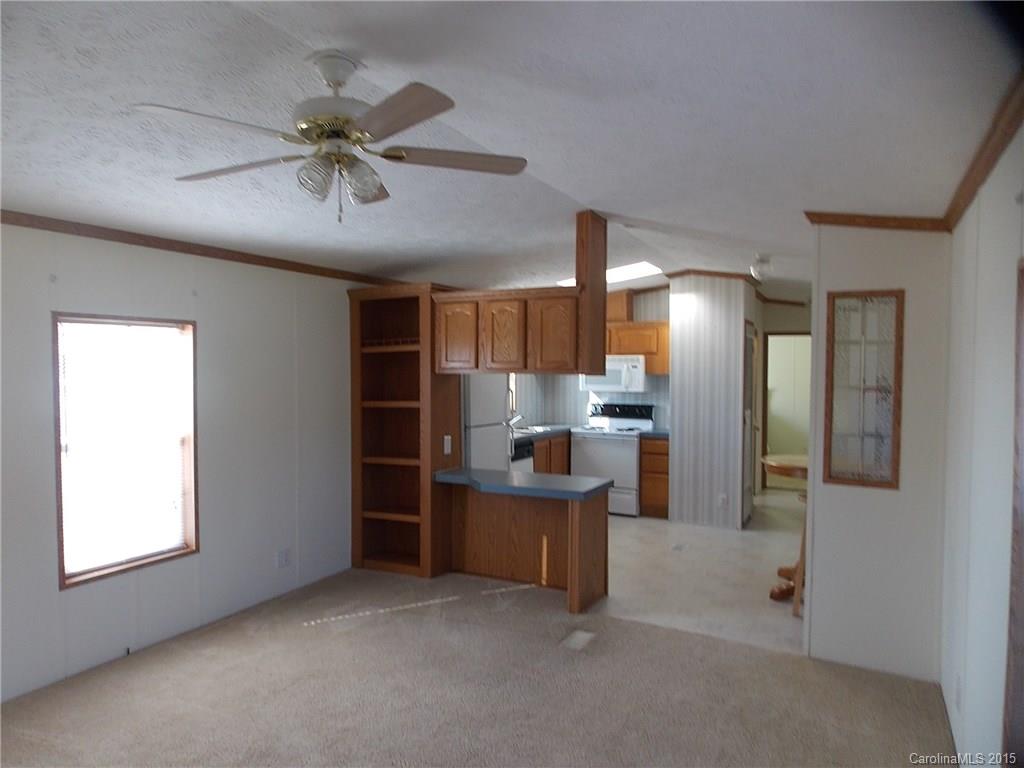 686 Abbeydale Road Harmony, NC 28634 - Photo 8 of 14 Gallery Image 8