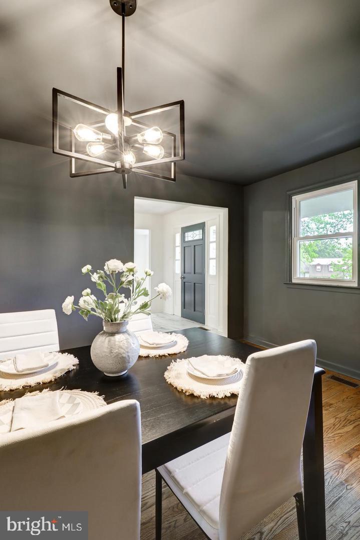 4928 Edgewood Road Doylestown, PA 18902 - Photo 5 of 51 Gallery Image 5