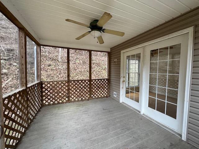 7565 Mt Chestnut Road Roanoke, VA 24018 - Photo 3 of 18 03-IMG_0296